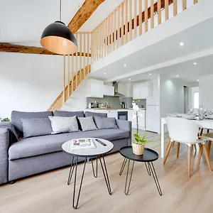 Apartment Confortable Rooftop View Avignon