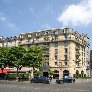 Barriere Fouquet's Отель Париж