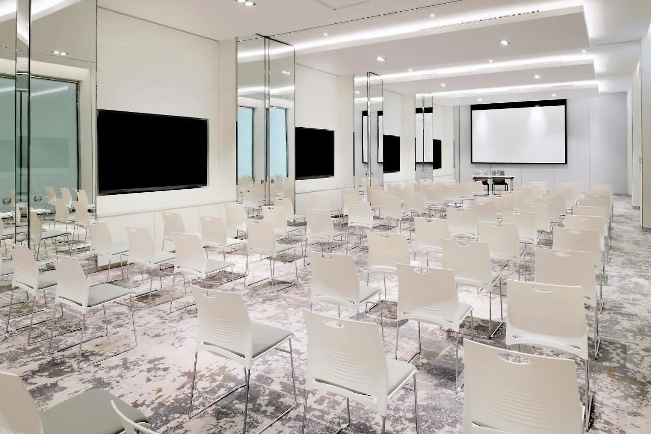 **** Otel Arjaan By Rotana - Dubai Media City Birleşik Arap Emirlikleri